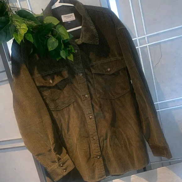 American Eagle Olive Corduroy Button-Up Shacket - Picture 2 of 6